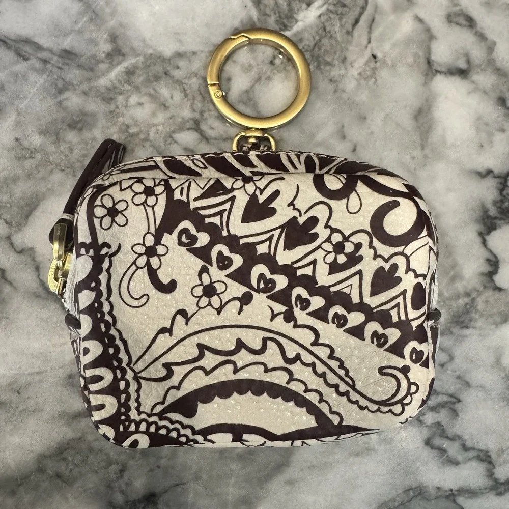 Vera Bradley Leather Zip Earbud Case Eclectic Paisley Cottage Cream Keychain - Picture 2 of 14